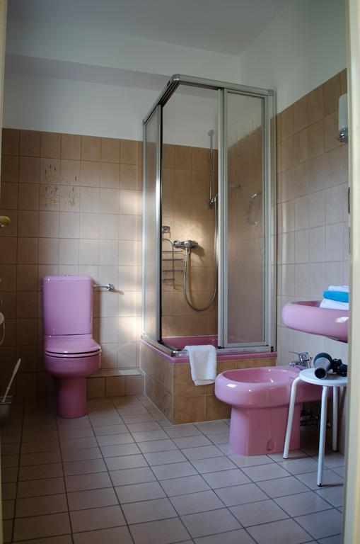 לינה וארוחת בוקר באד אורב Haus Helvetia חדר תמונה
